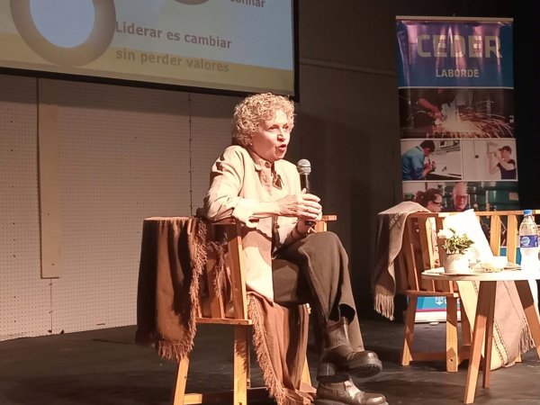 CONVERSATORIO SOBRE LIDERAZGPO Y NUEVOS DESAF&Iacute;OS