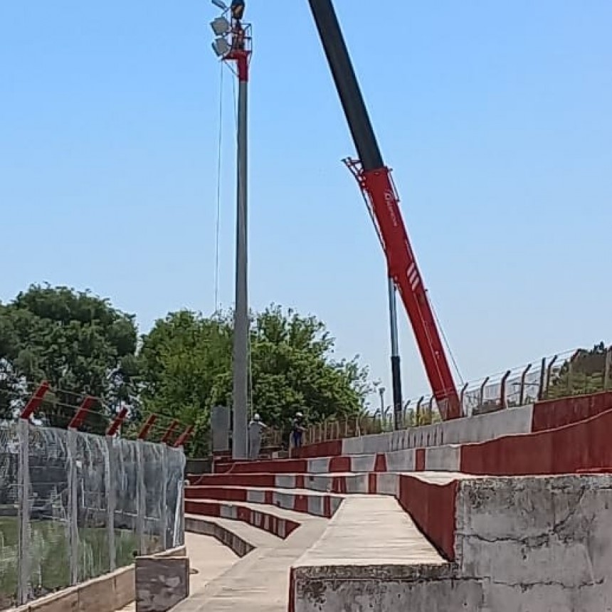 TORRES NUEVAS EN LA CANCHA DE LAMBERT