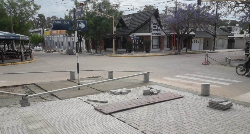 AVANCES EN OBRA DE CALLES DE TRÁNSITO RESTRINGIDO