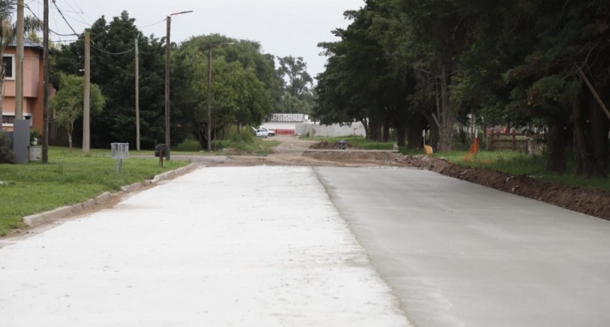 OBRA DE PAVIMENTO Y CORDÓN CUNETA