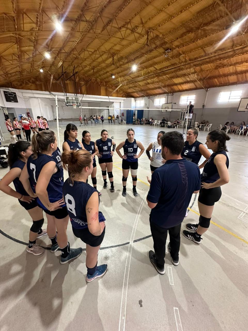 VOLEY: SE JUGÓ LA COPA 100 AÑOS DE ARGENTINO
