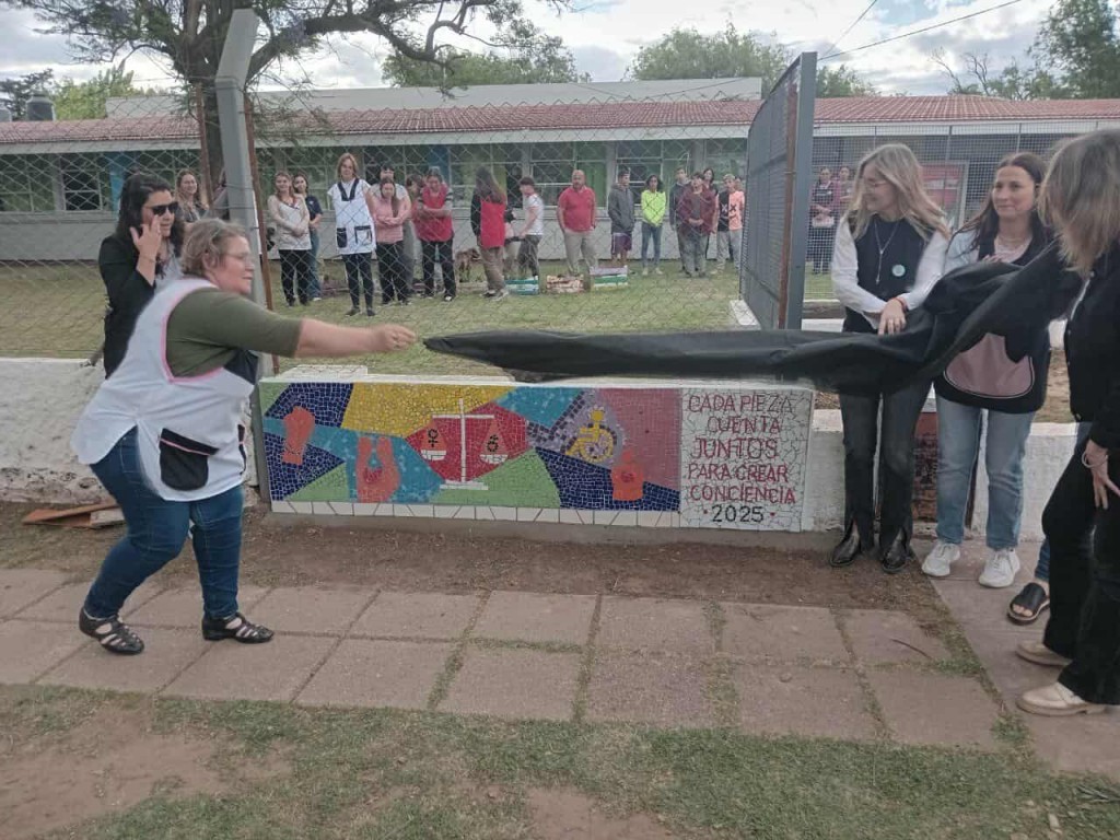 UN MOSAICO COMUNITARIO QUE DEJA HUELLA EN EL PUEBLO