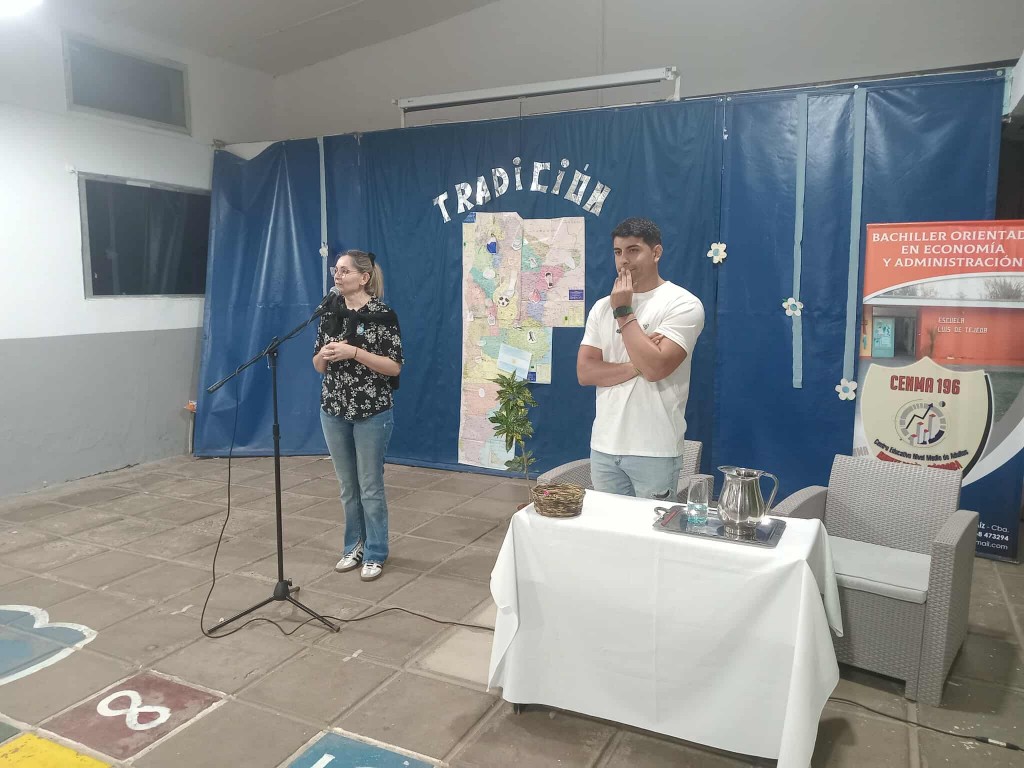 CHARLA SOBRE ADICCIONES EN EL CENMA N°196