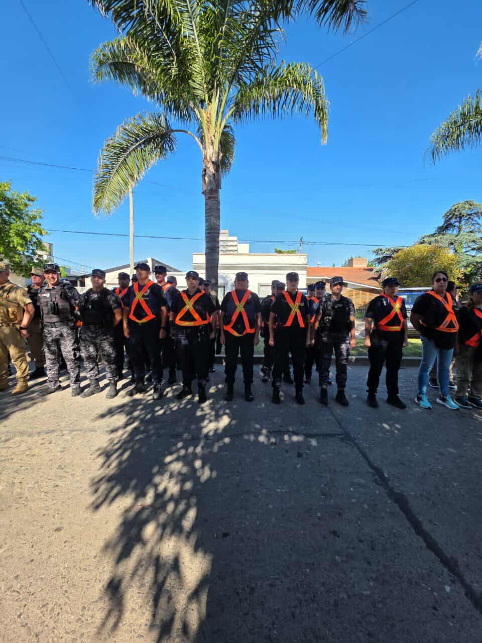 AMPLIO OPERATIVO INTERFUERZAS EN BELL VILLE