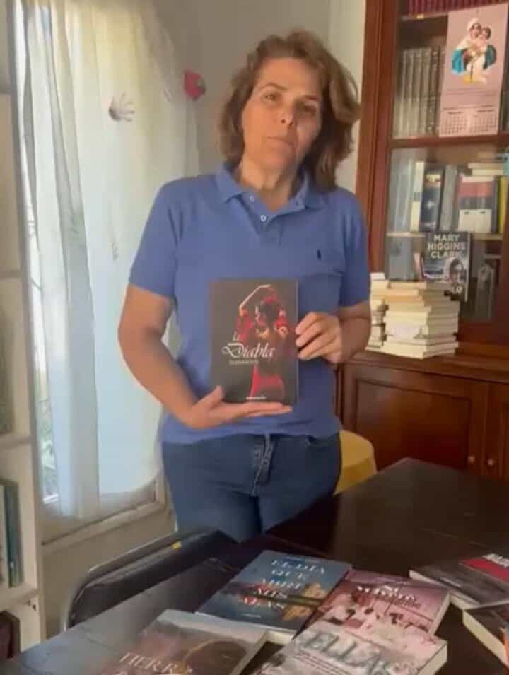 LA BIBLIOTECA COMPLETÓ LA COMPRA DE LIBROS 2025