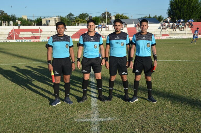 ÁRBITROS PARA LAS SEMIFINALES