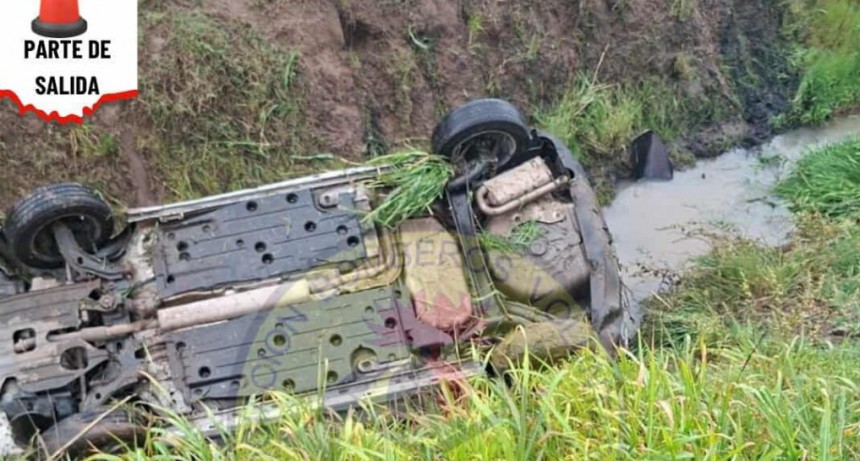 DESPISTE Y VUELCO EN RUTA 11