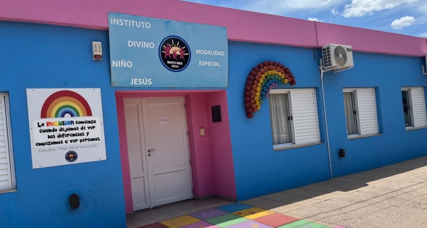 EL INSTITUTO DIVINO NIÑO JESÚS CUMPIÓ 21 AÑOS