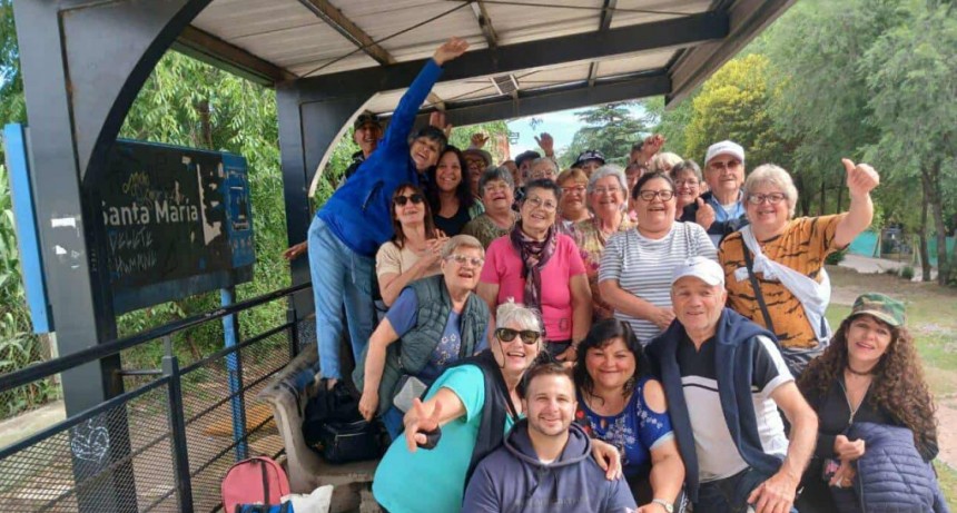 40 PERSONAS DISFRUTARON DEL TURISMO SOCIAL