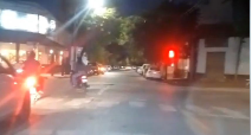 BELL VILLE: PELIGRO! MOTOS SUELTAS