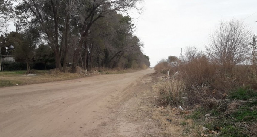 MONTE MAÍZ CON DOS OBRAS VIALES EN ZONA RURAL