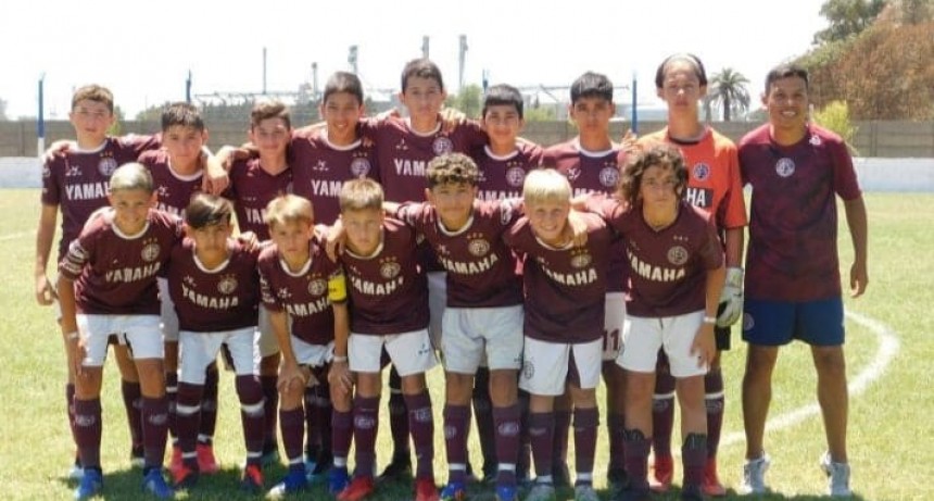 JUVENILES DE LAMBERT CAMPEONES CON LANÚS