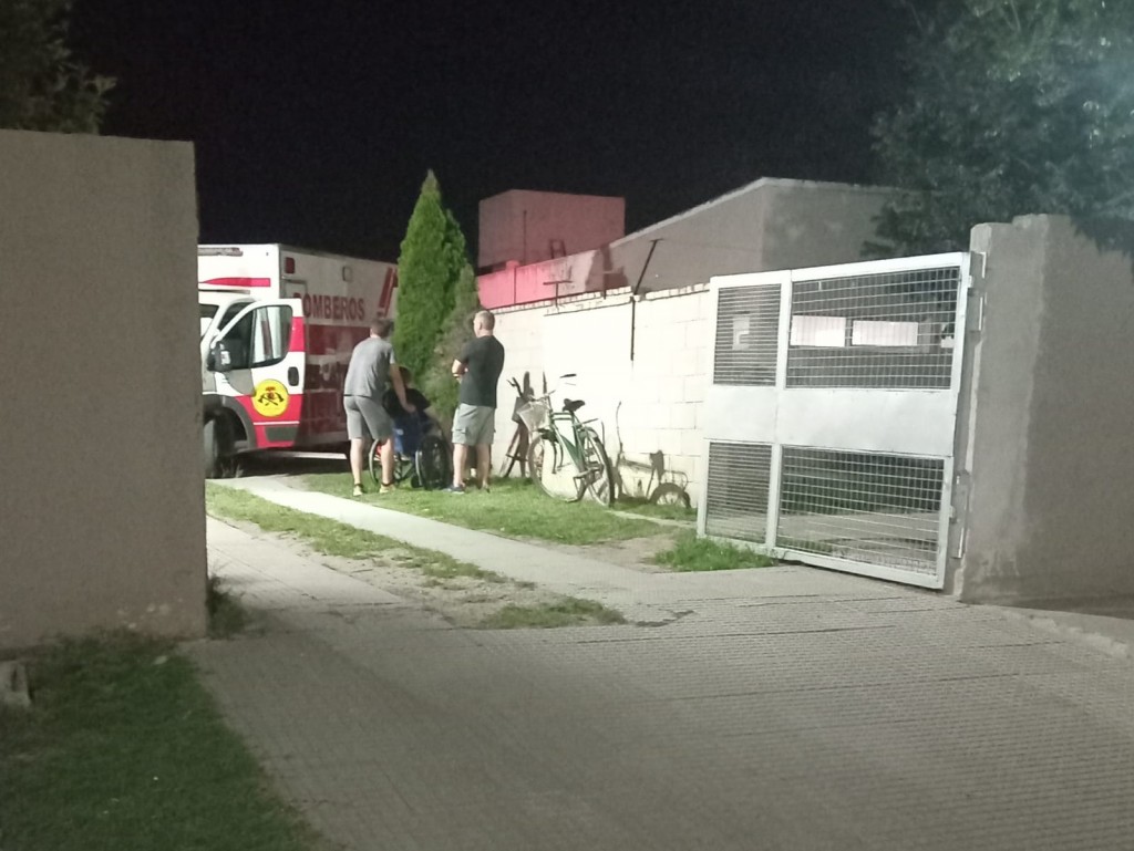 MUJER LESIONADA TRASLADADA AL HOSPITAL 