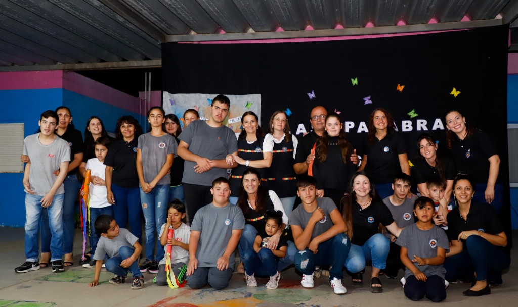 ACTO ACADÉMICO DEL INSTITUTO DIVINO NIÑO JESÚS