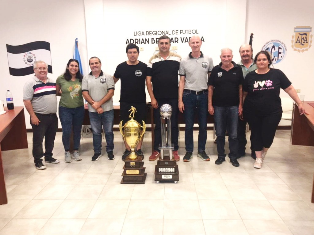 REUNIÓN DE DELEGADOS Y ENTREGA DE COPAS