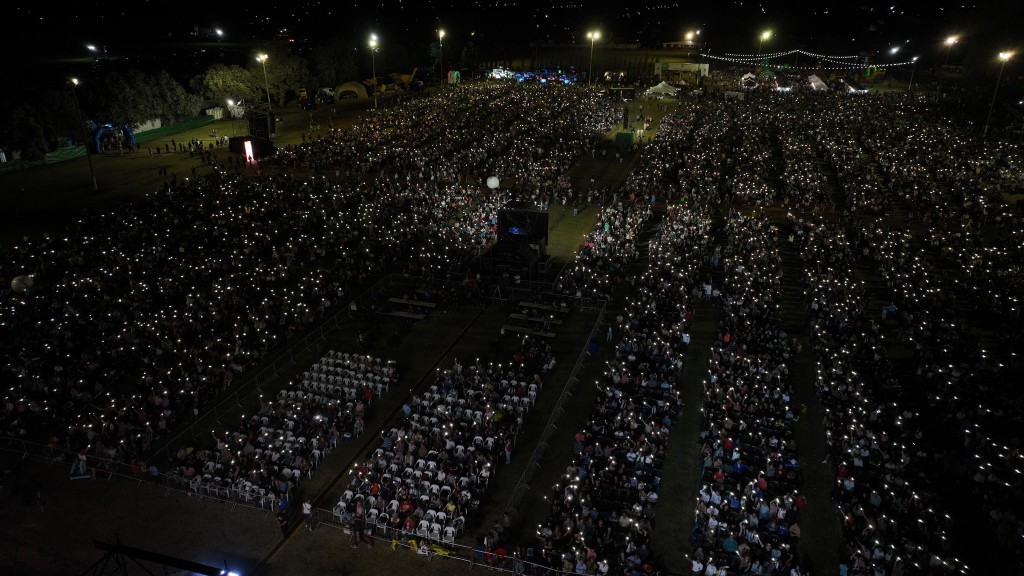 OPERATIVOS DE TRÁNSITO EN UNA NOCHE MULTITUDINARIA
